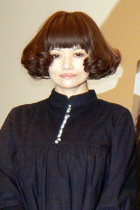 Léona Hirota