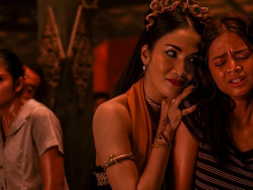 Dancing Village: The Curse Begins