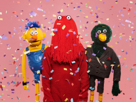 Don't Hug Me I'm Scared