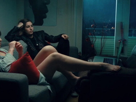Killer Sofa