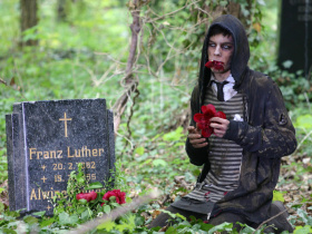 Otto; or, Up with Dead People