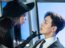 Welcome to Hotel Del Luna